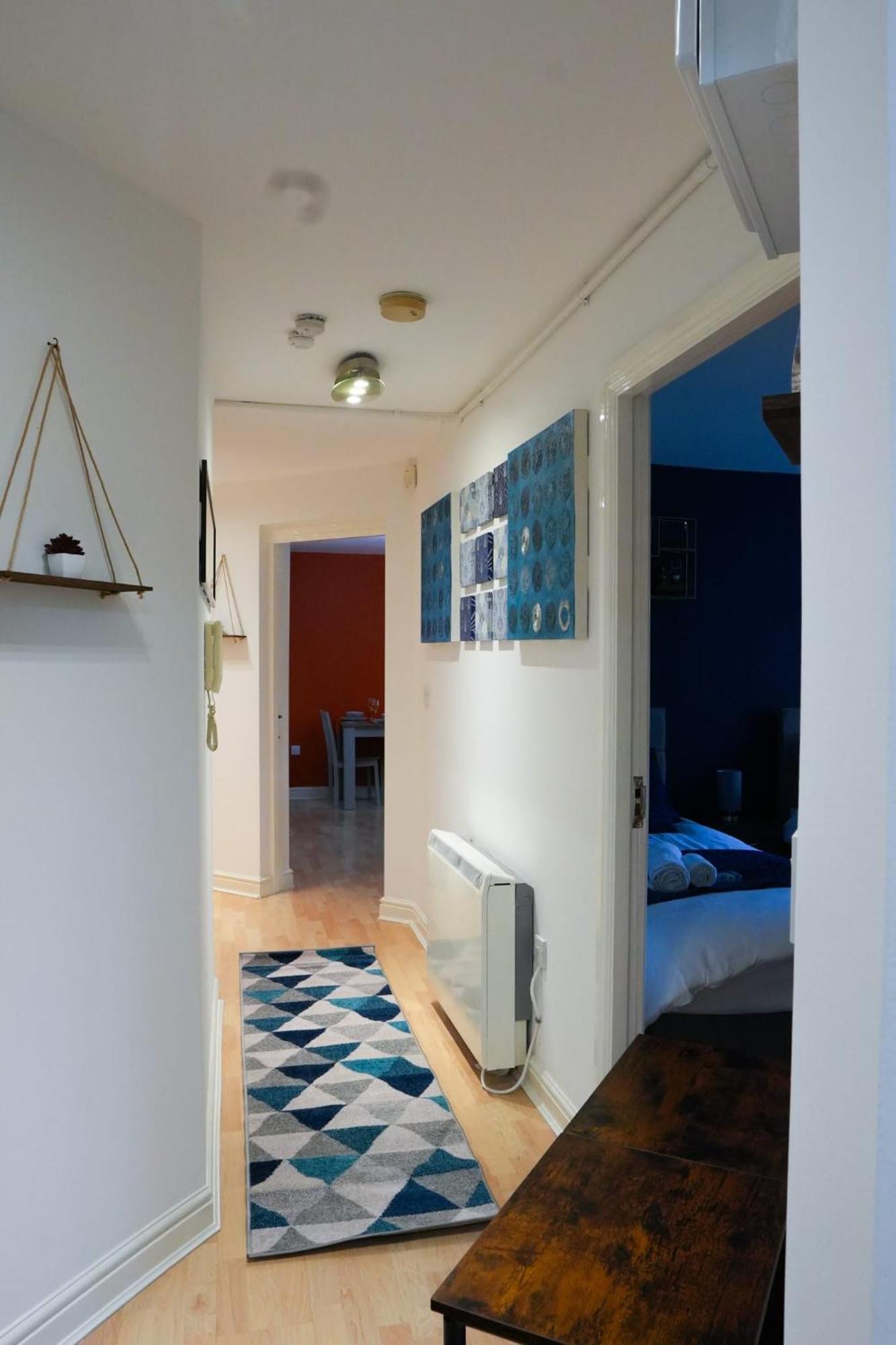 Whole 2-Bed Apartment - Contractors, Professionals, Ulez Free, Free Parking, B'Ham City 10Mins Бирмингем Экстерьер фото