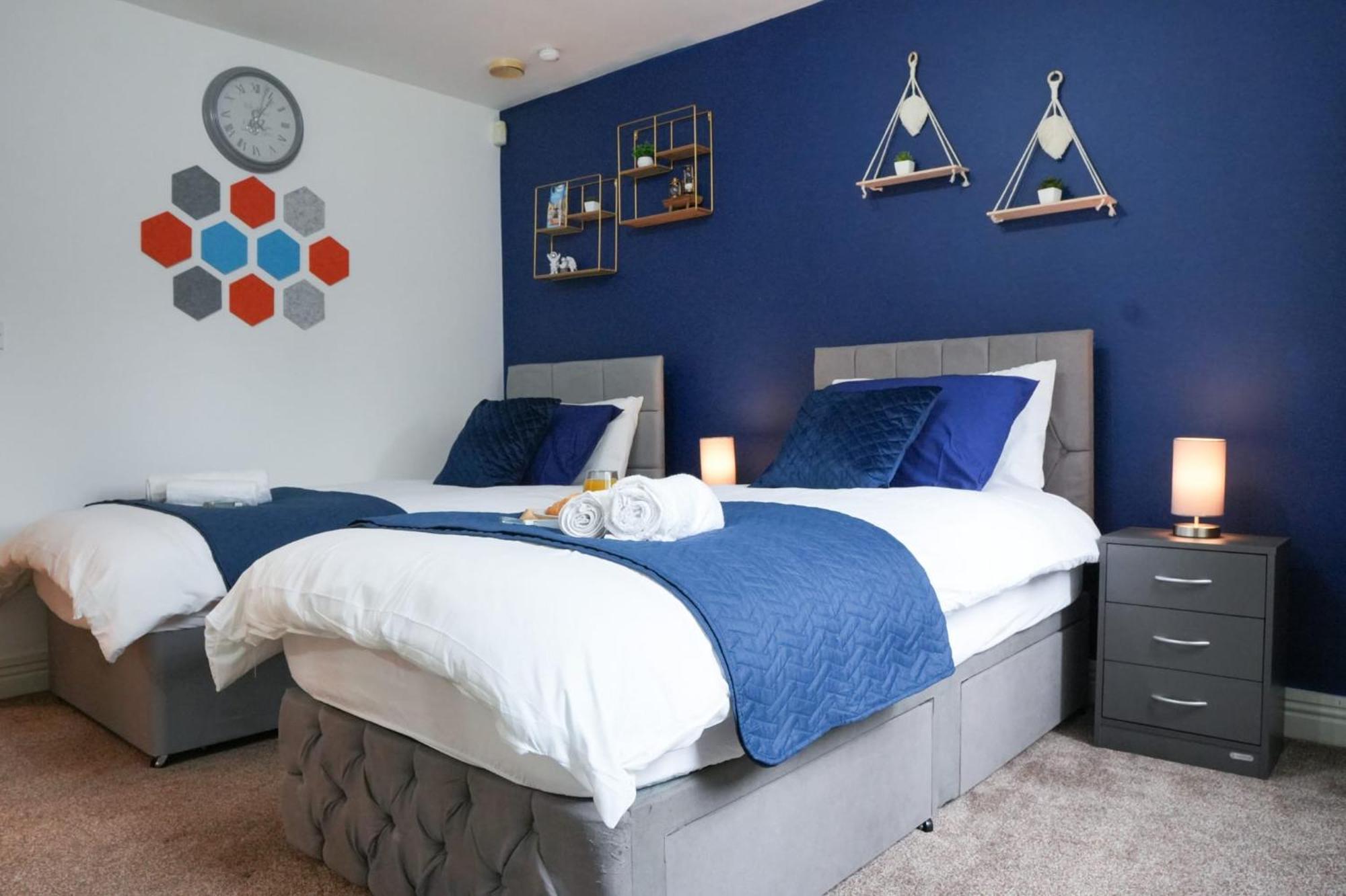 Whole 2-Bed Apartment - Contractors, Professionals, Ulez Free, Free Parking, B'Ham City 10Mins Бирмингем Экстерьер фото